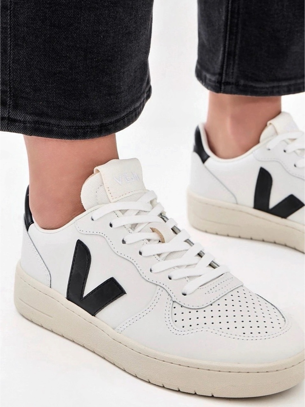 Veja V-10 White Black Extra White Sneakers